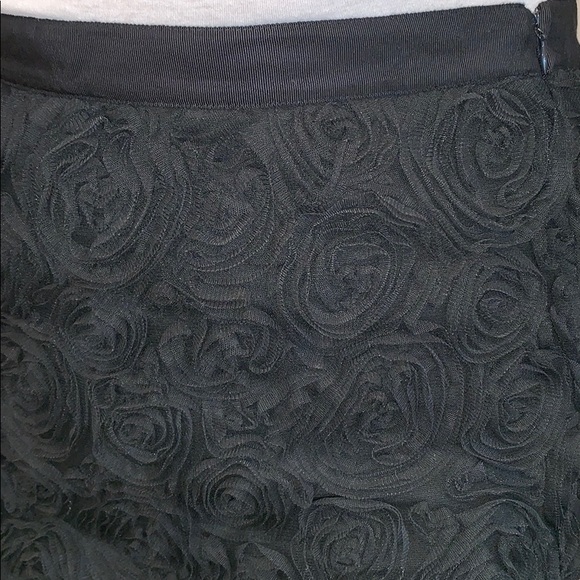 Skirt - Picture 3 of 3